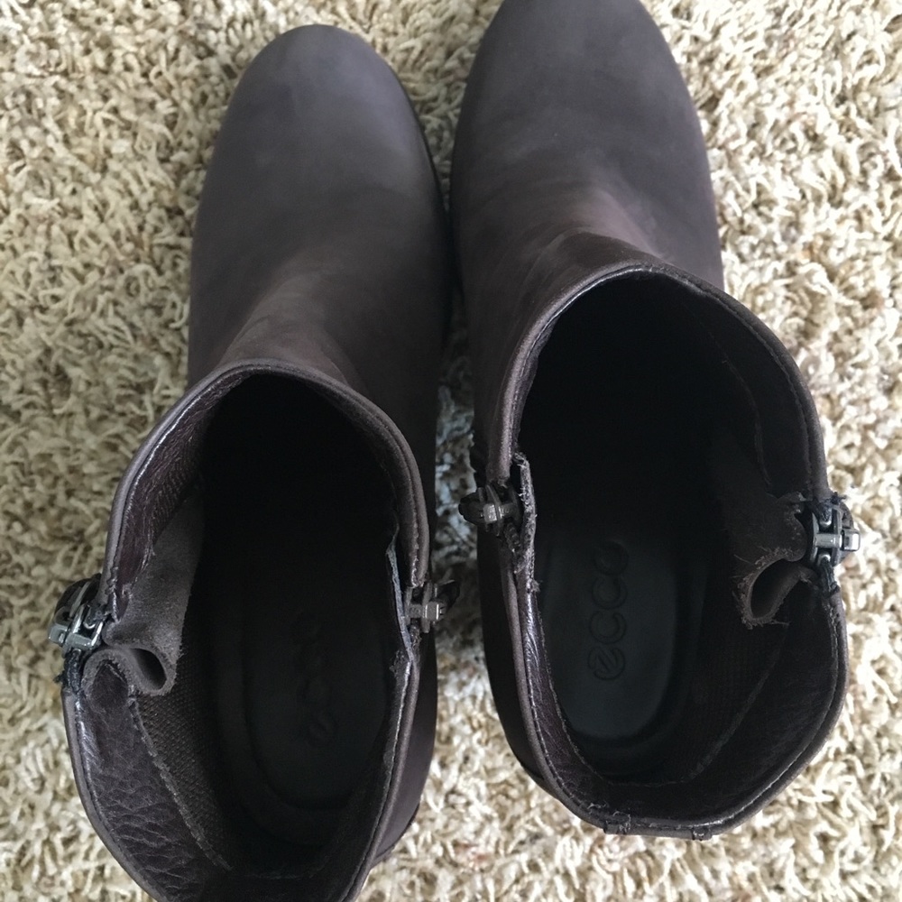 Ecco booties - Picture 4 of 6
